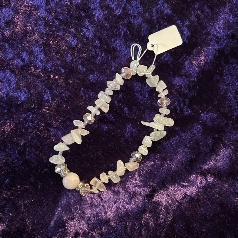 Light pink stone bracelet